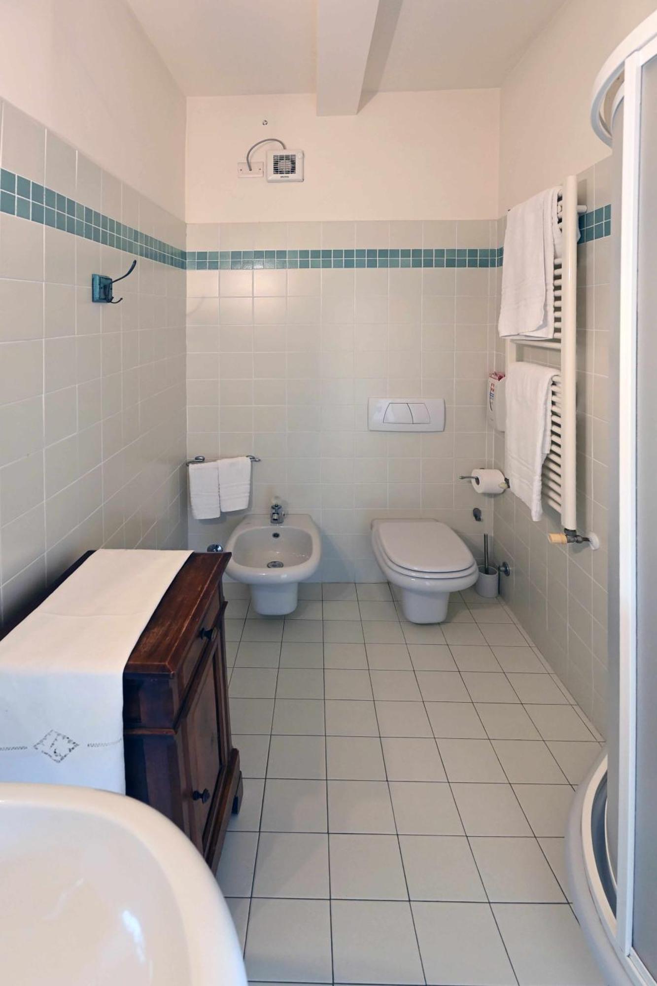 La Ca Dolga Guest House La Morra Room photo